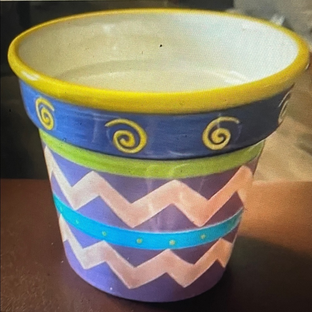 VTG Colorful Hallgem Corp Chevron Ceramic Planter